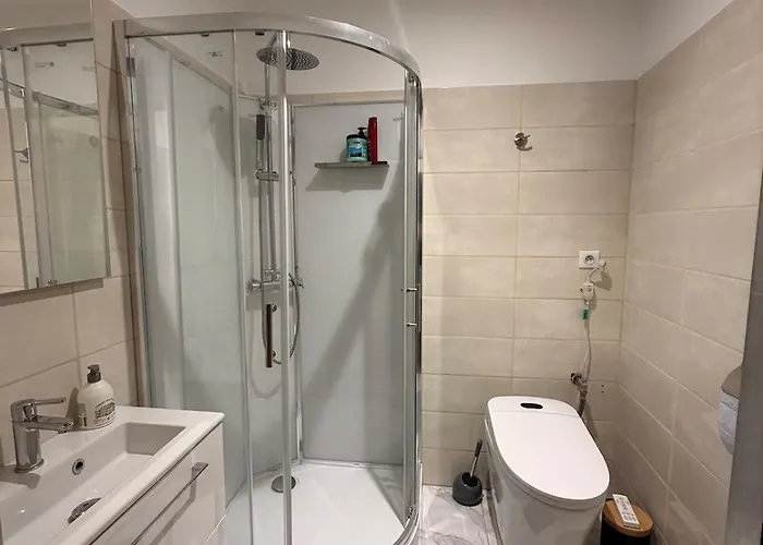 Maison Climatisee Avec Terrasse Et Ascenseur *