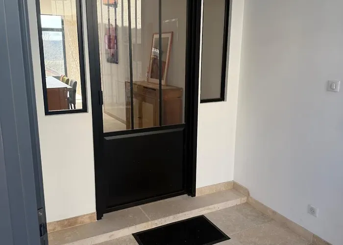 Semesterbostad Maison Climatisee Avec Terrasse Et Ascenseur Lauzerte